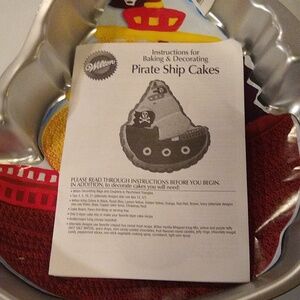Wilton's pirate ship cake pan